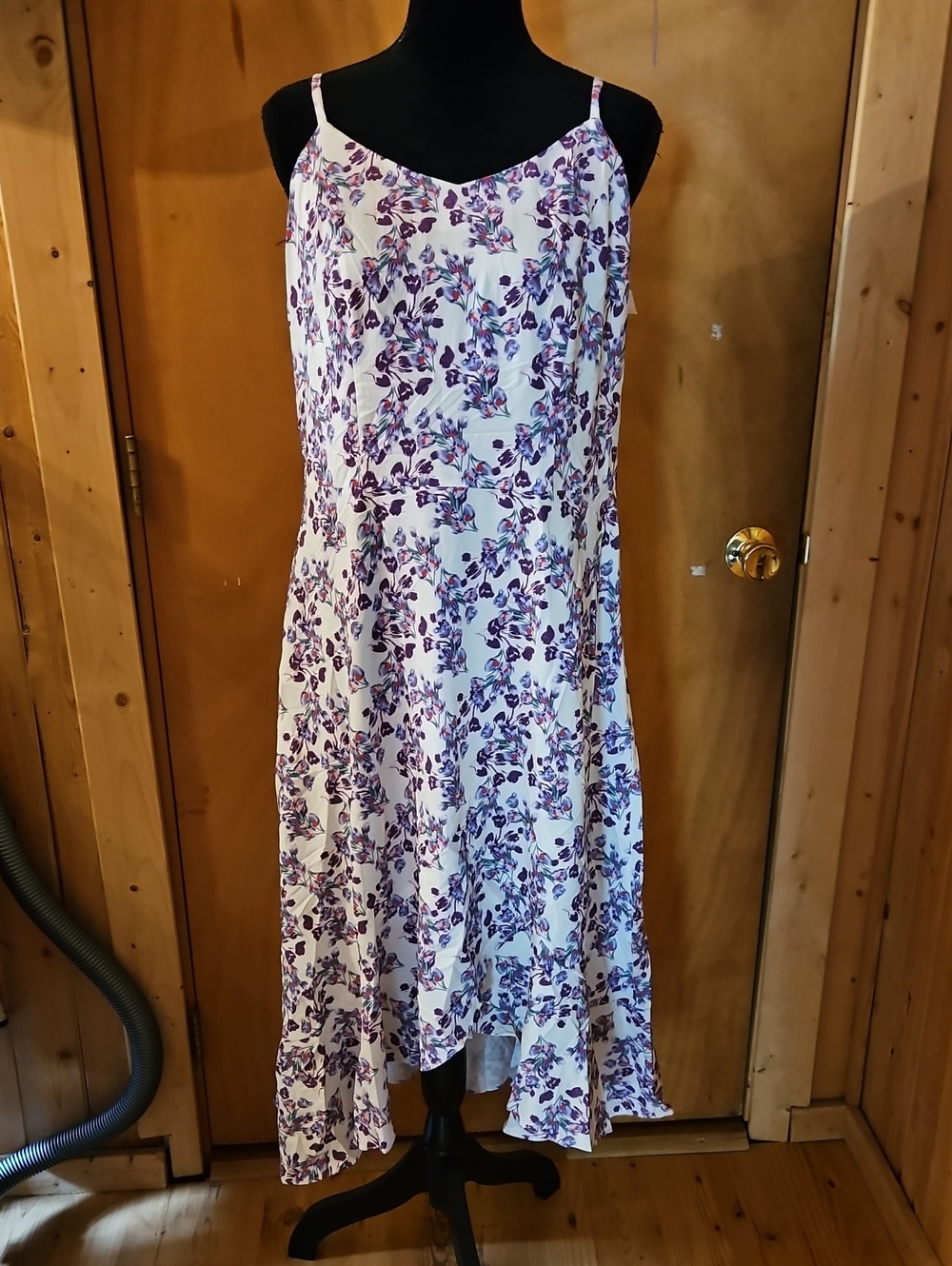 Floral Spaghetti-Strap Maxi Dress in Lavender and White